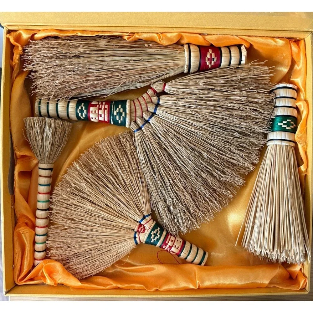 VNT Eco Hand-weaved Straw Hand Brooms Mongolian Made Set Of 5‎ Unique, With Box
